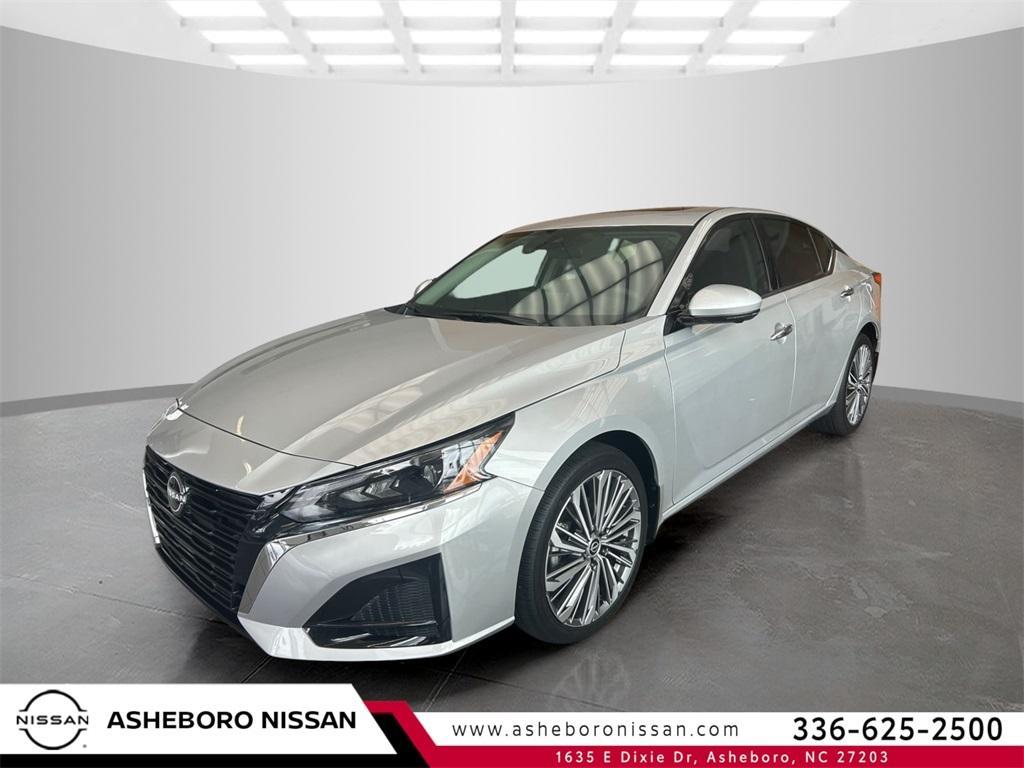 new 2025 Nissan Altima car, priced at $35,352
