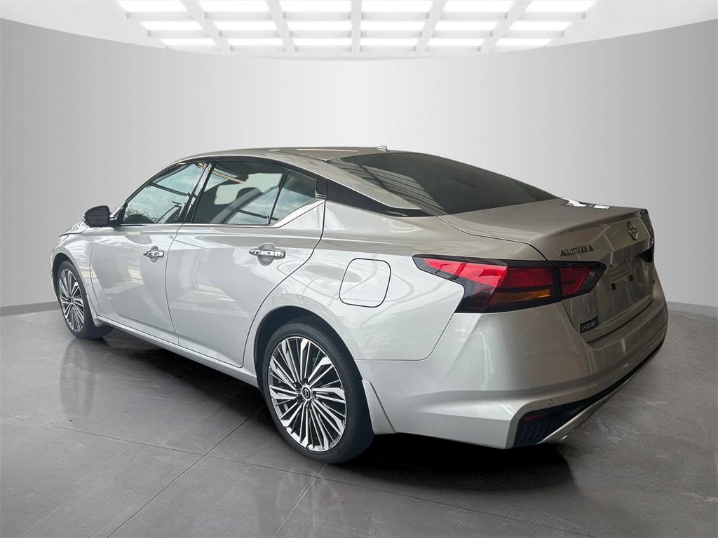 new 2025 Nissan Altima car, priced at $35,352