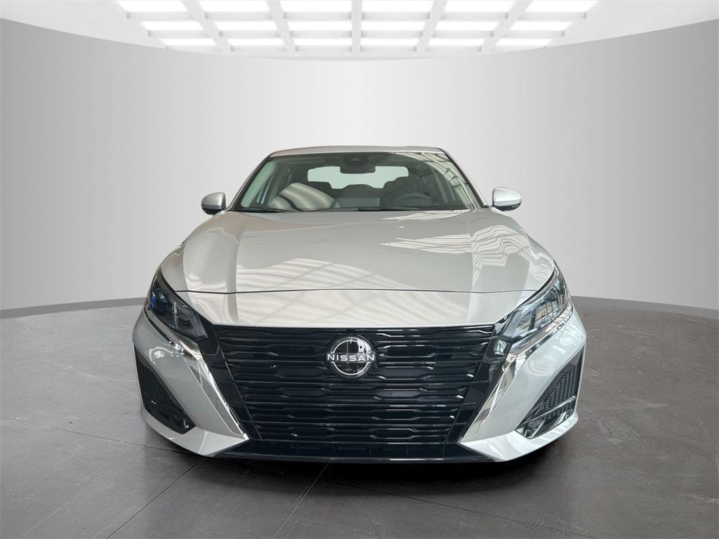 new 2025 Nissan Altima car, priced at $35,352