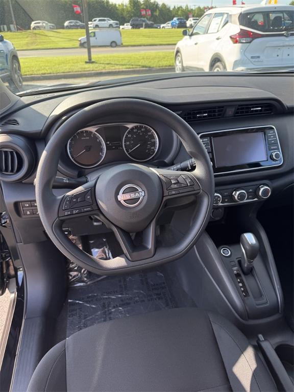 new 2025 Nissan Kicks Play car, priced at $21,950