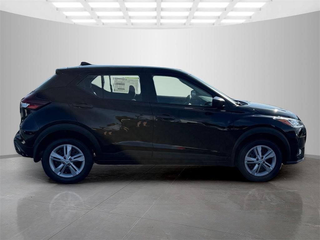 new 2025 Nissan Kicks Play car, priced at $21,950