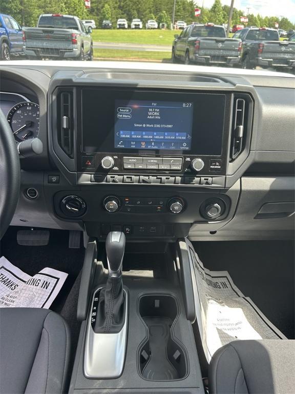 new 2025 Nissan Frontier car