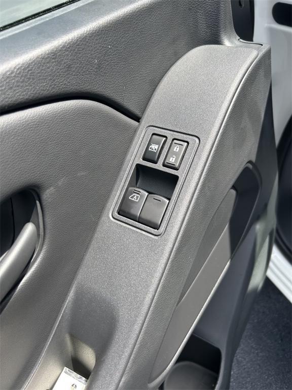 new 2025 Nissan Frontier car