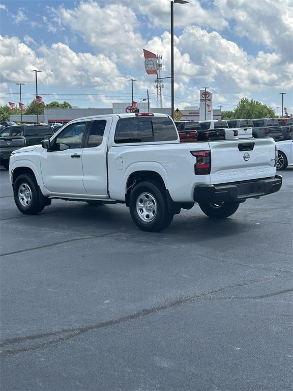 new 2025 Nissan Frontier car