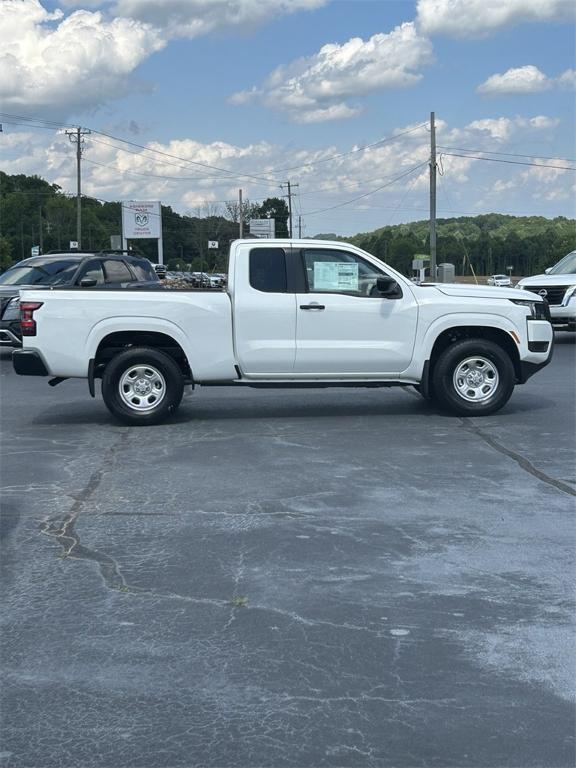new 2025 Nissan Frontier car