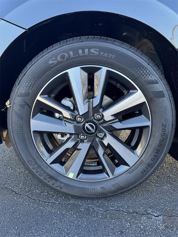 new 2025 Nissan Versa car, priced at $21,785