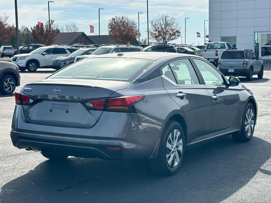 new 2025 Nissan Altima car, priced at $27,250