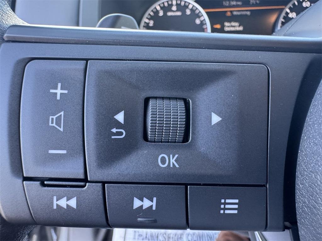 new 2025 Nissan Pathfinder car, priced at $34,761
