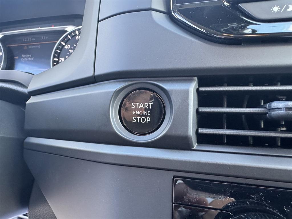 new 2025 Nissan Pathfinder car, priced at $34,761