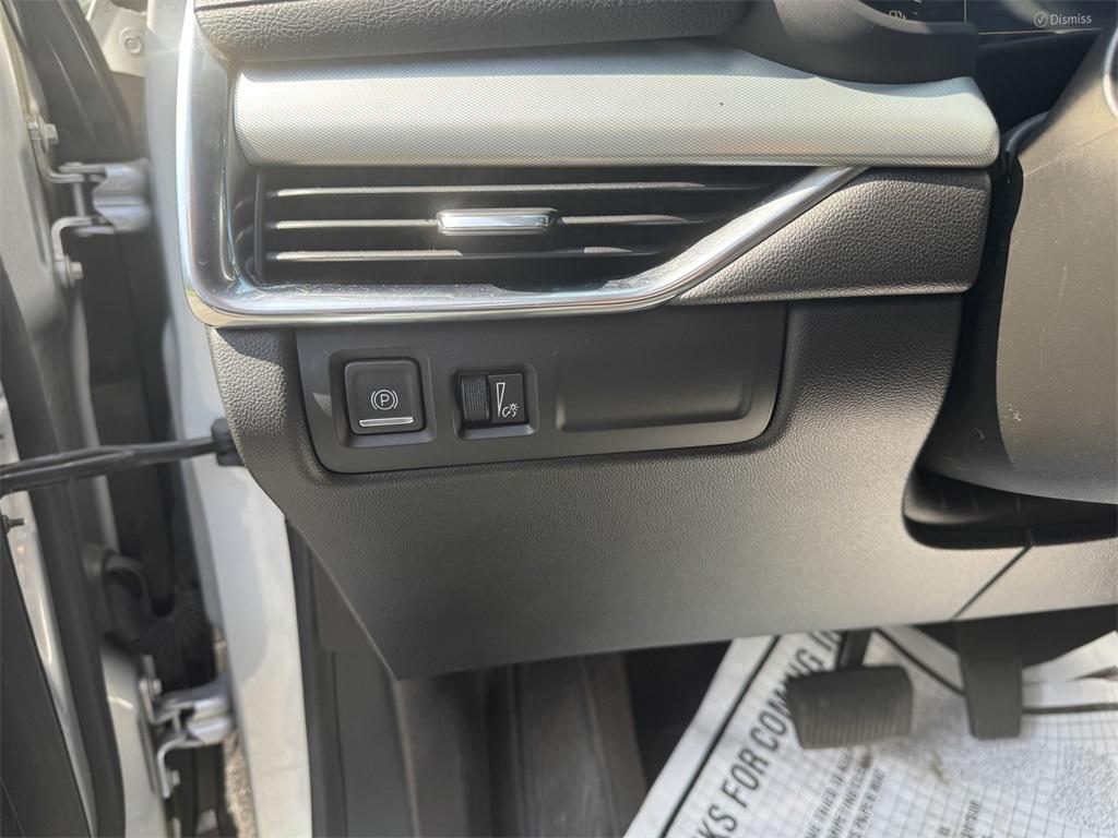 used 2020 Cadillac XT4 car, priced at $19,999
