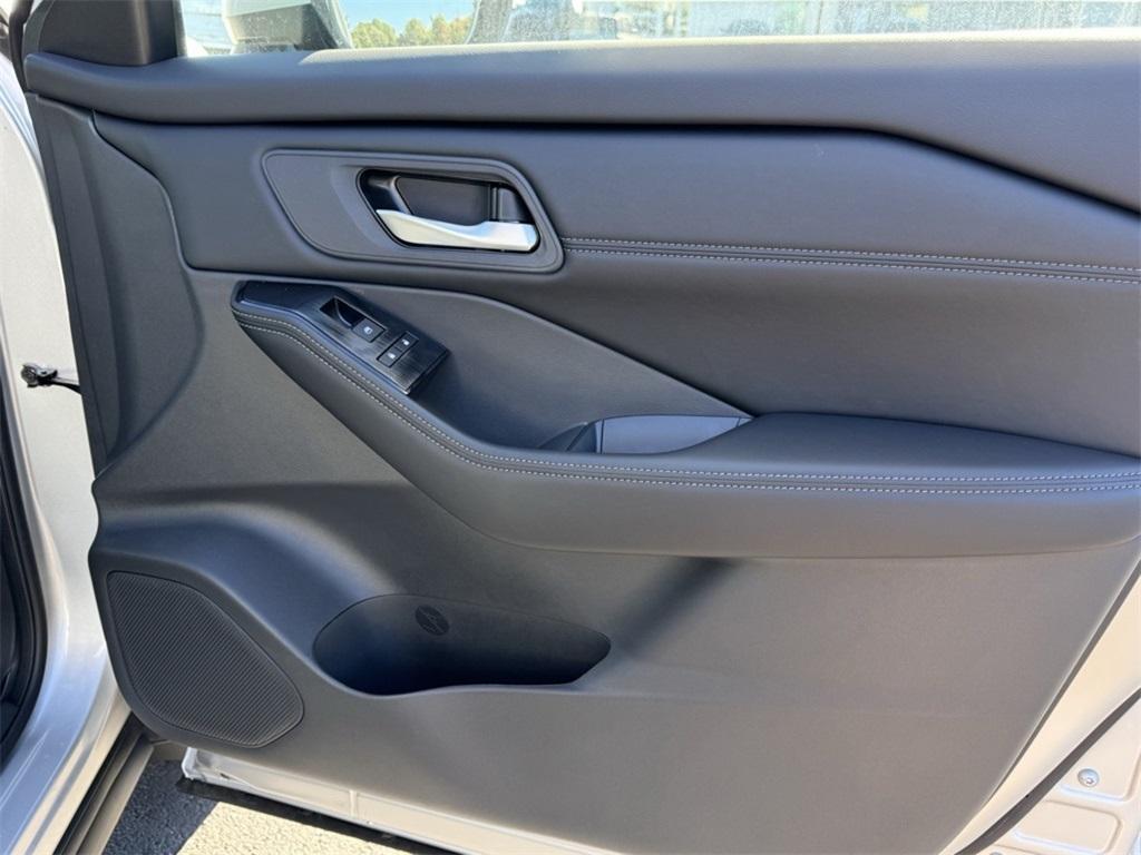 new 2025 Nissan Rogue car, priced at $33,240