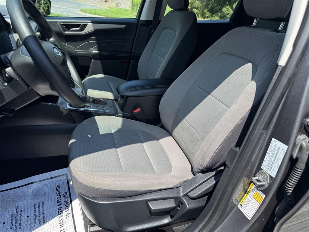 used 2022 Ford Escape car, priced at $16,999