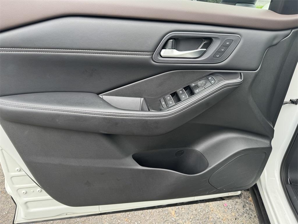 used 2023 Nissan Rogue car, priced at $26,788