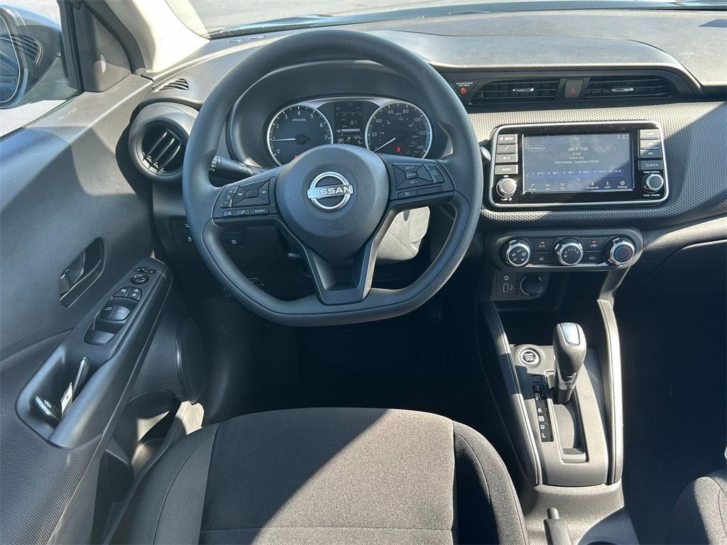 new 2025 Nissan Kicks Play car, priced at $21,950
