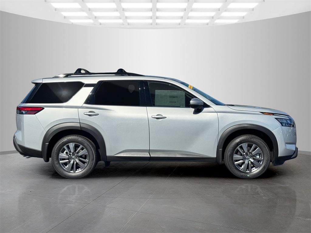 new 2025 Nissan Pathfinder car, priced at $39,686