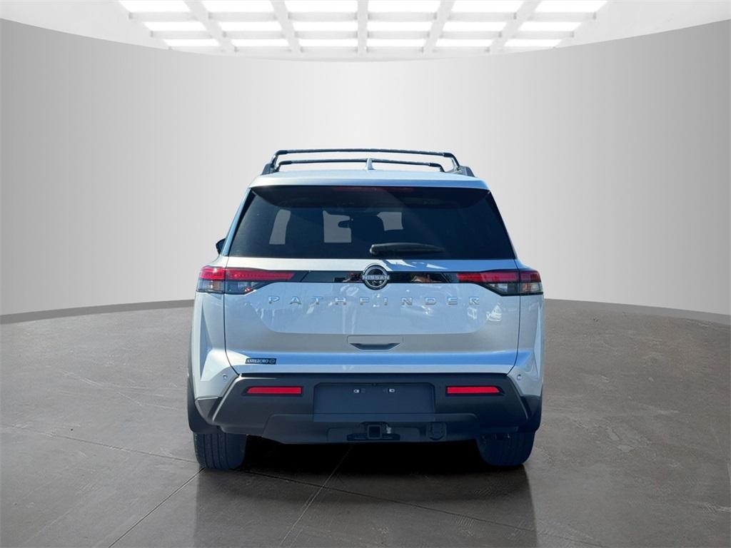 new 2025 Nissan Pathfinder car, priced at $39,686