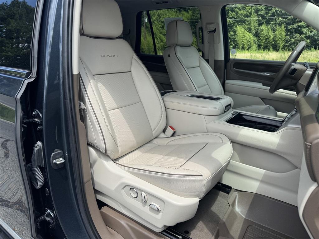used 2021 GMC Yukon car, priced at $54,999