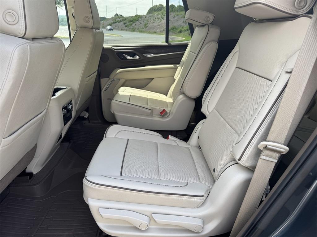 used 2021 GMC Yukon car, priced at $54,999