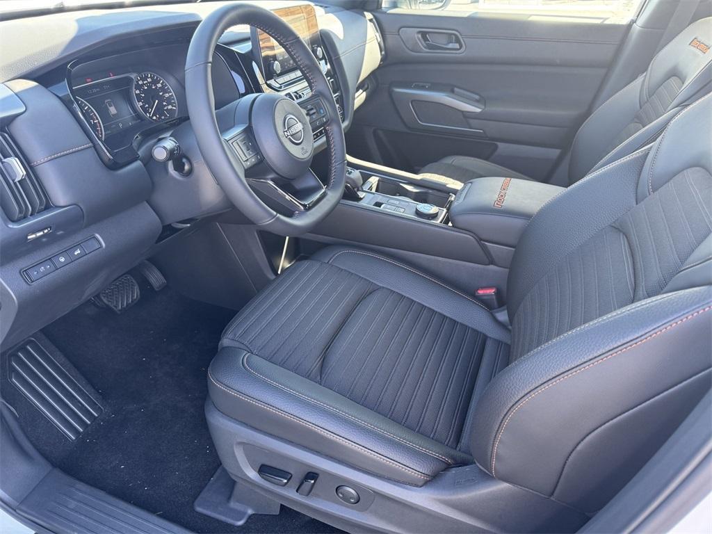 new 2025 Nissan Pathfinder car, priced at $43,248