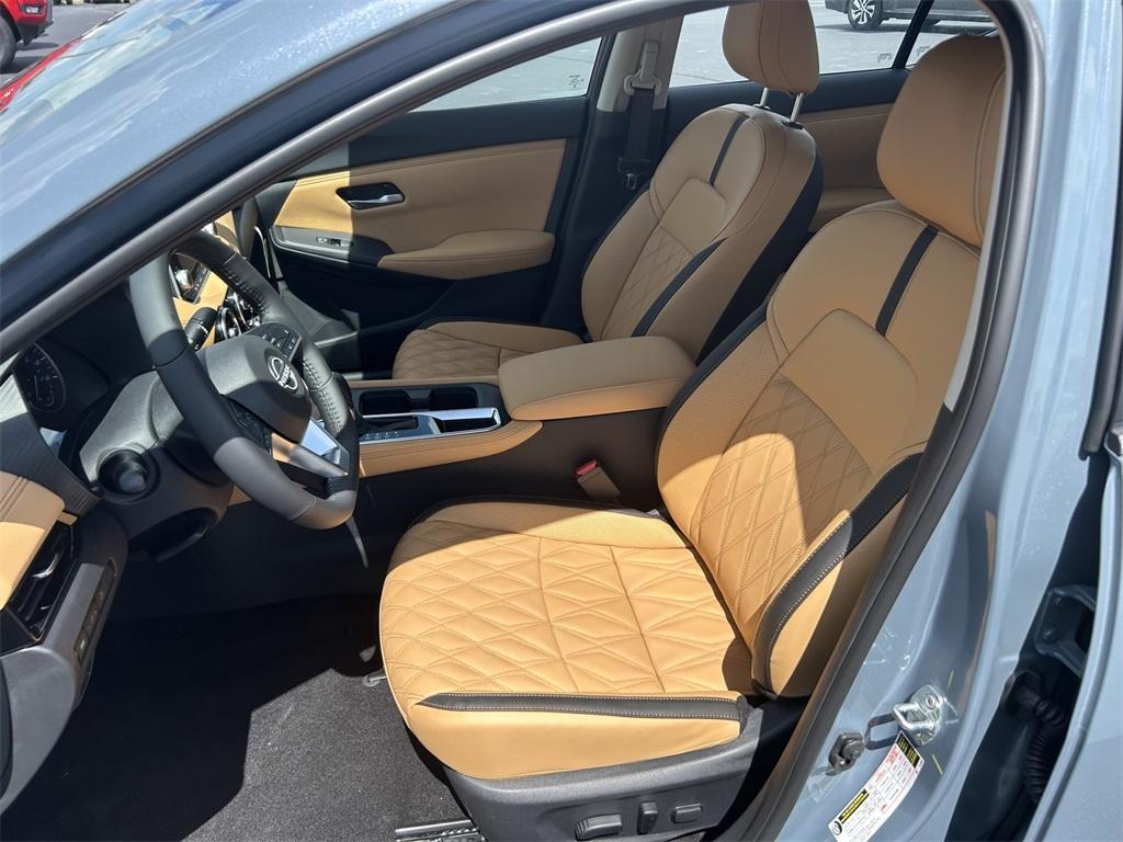 new 2025 Nissan Sentra car, priced at $25,578