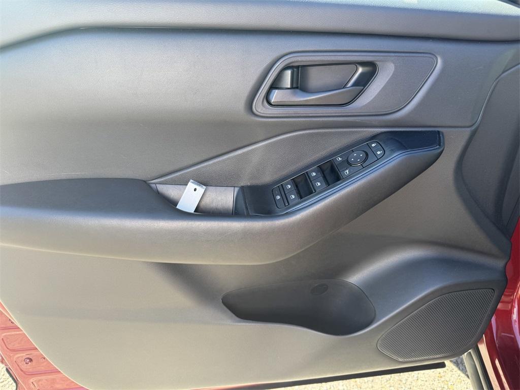 used 2024 Nissan Rogue car, priced at $21,288