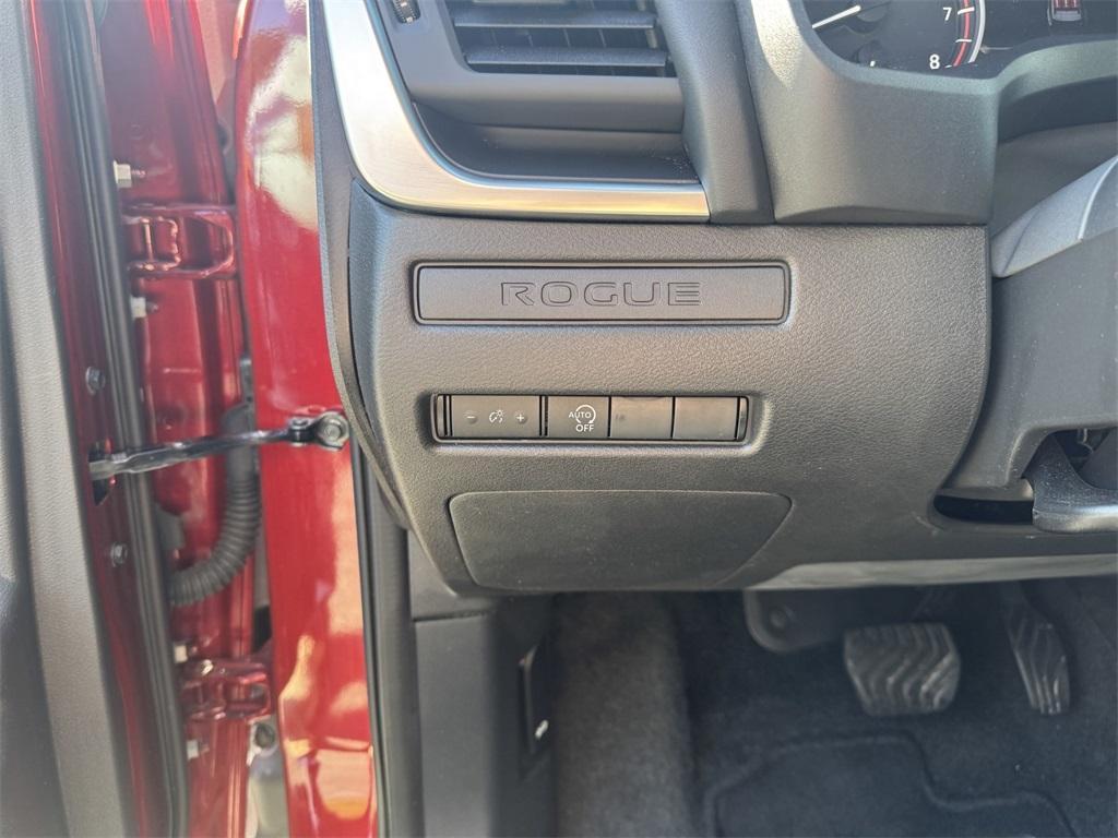 used 2024 Nissan Rogue car, priced at $21,288