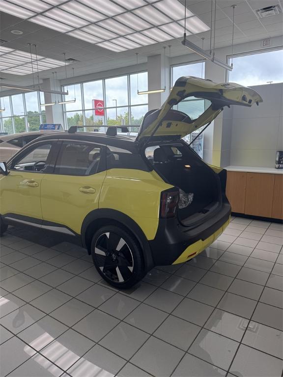 new 2025 Nissan Kicks car, priced at $28,665