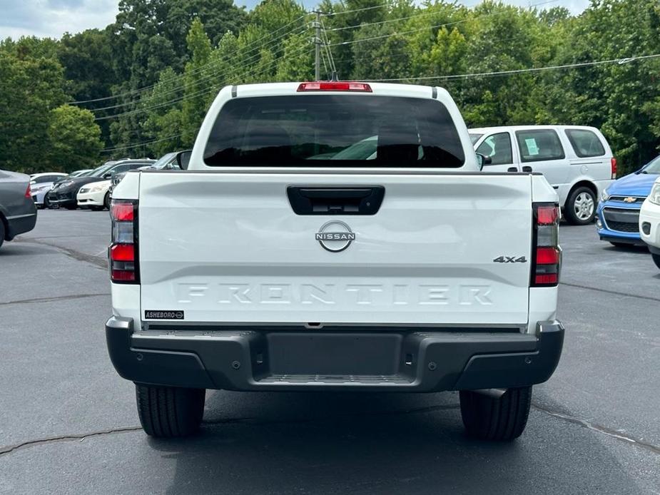 new 2024 Nissan Frontier car, priced at $33,670