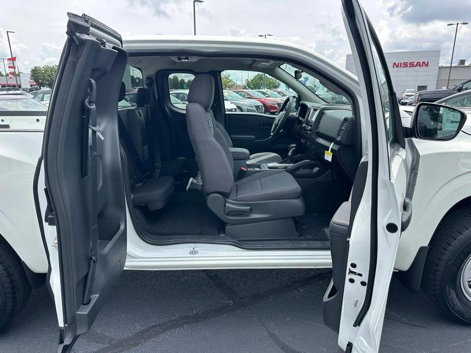 new 2024 Nissan Frontier car, priced at $33,670