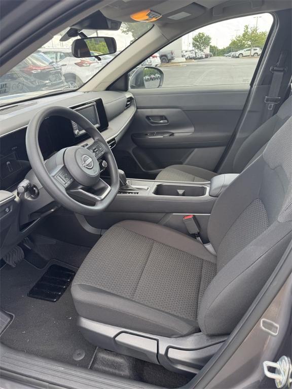 new 2025 Nissan Kicks car, priced at $21,945