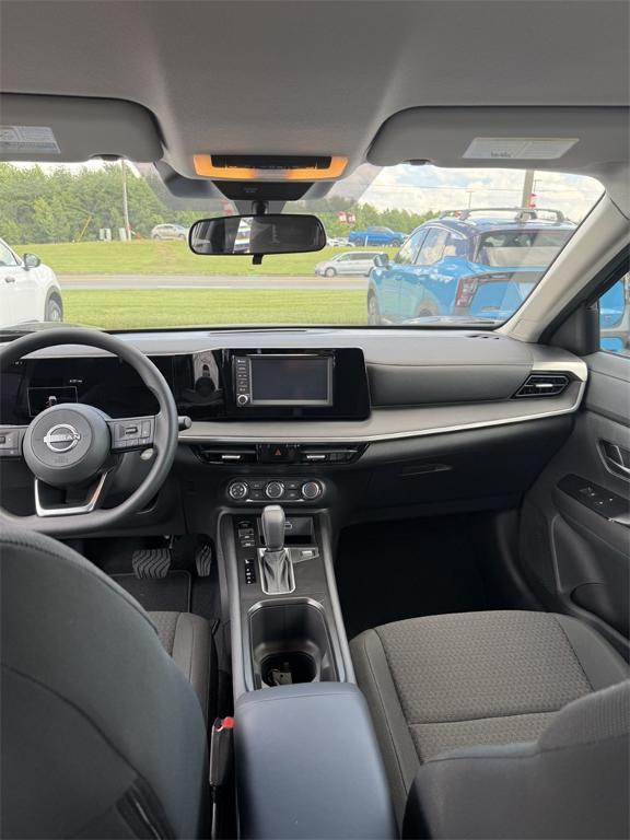 new 2025 Nissan Kicks car, priced at $21,945