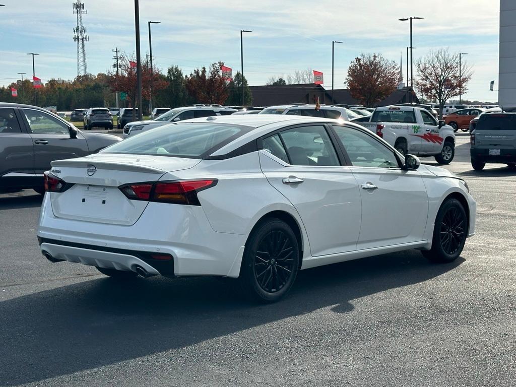 new 2025 Nissan Altima car, priced at $29,980