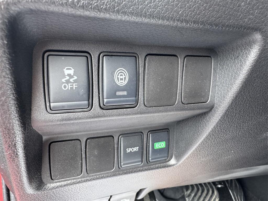 used 2020 Nissan Rogue Sport car, priced at $19,988