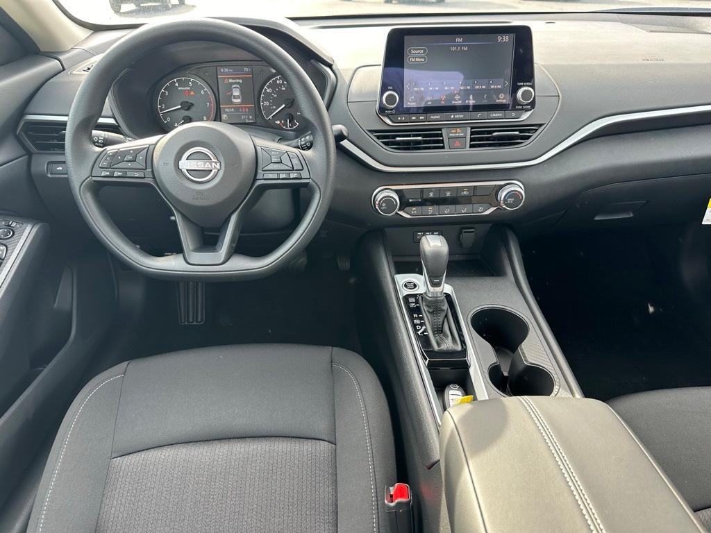 new 2025 Nissan Altima car, priced at $26,640