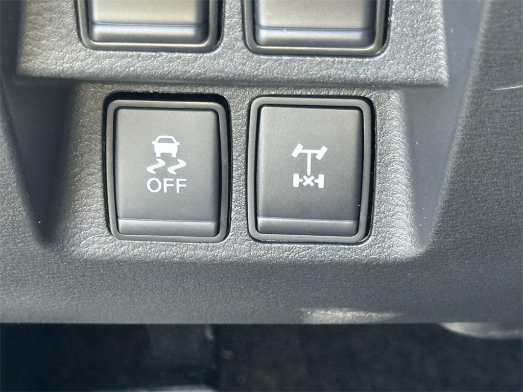 new 2025 Nissan Frontier car, priced at $44,323
