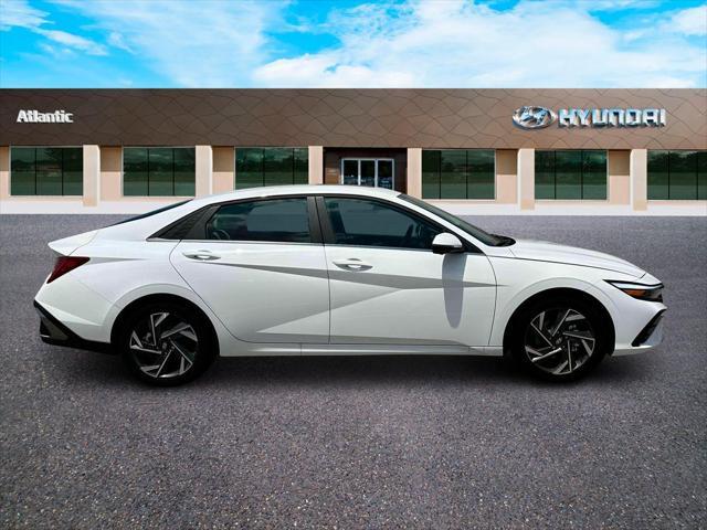 new 2025 Hyundai Elantra car, priced at $28,640