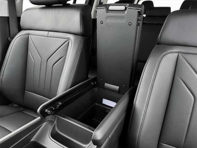 new 2025 Hyundai Santa Fe car, priced at $40,455