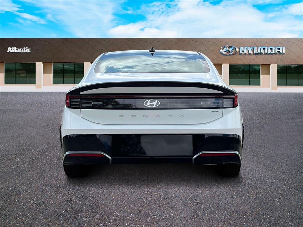 new 2025 Hyundai Sonata Hybrid car, priced at $33,135