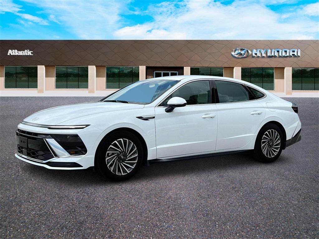 new 2025 Hyundai Sonata Hybrid car, priced at $33,135