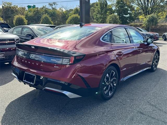 new 2024 Hyundai Sonata car, priced at $30,705