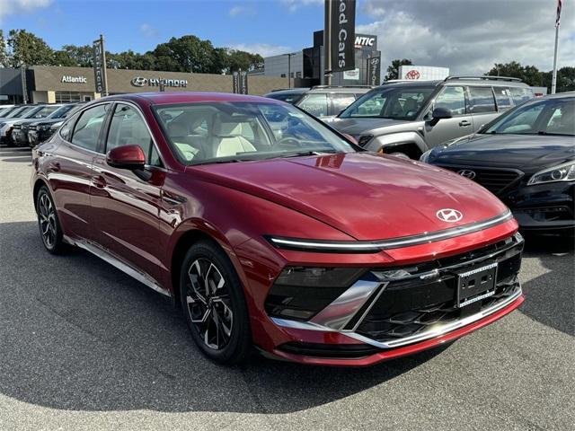 new 2024 Hyundai Sonata car, priced at $30,705