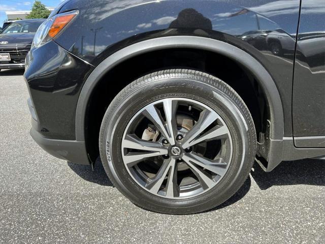 used 2019 Nissan Rogue car, priced at $15,777