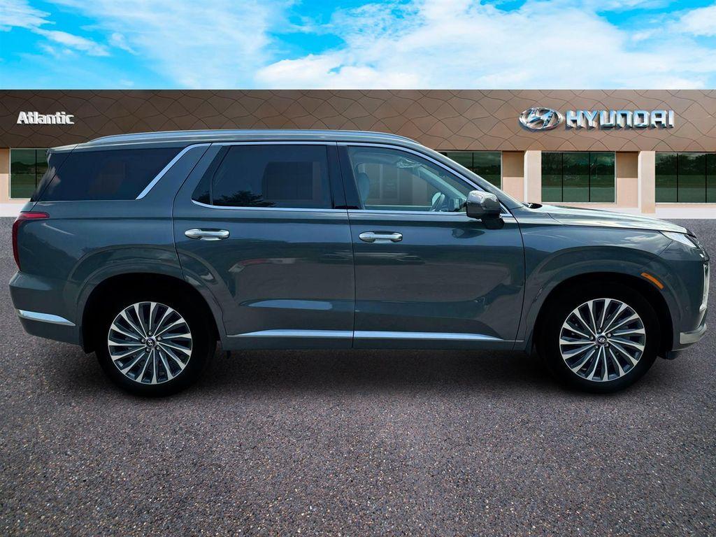 new 2025 Hyundai Palisade car, priced at $55,014