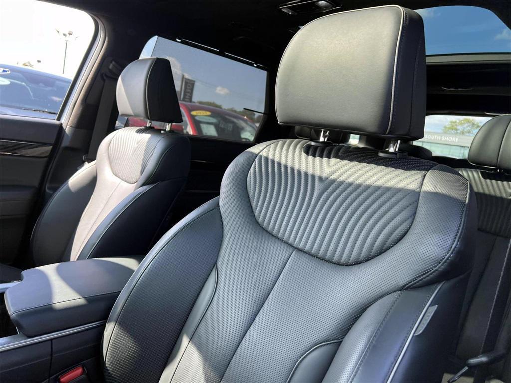 used 2023 Hyundai Palisade car, priced at $38,250