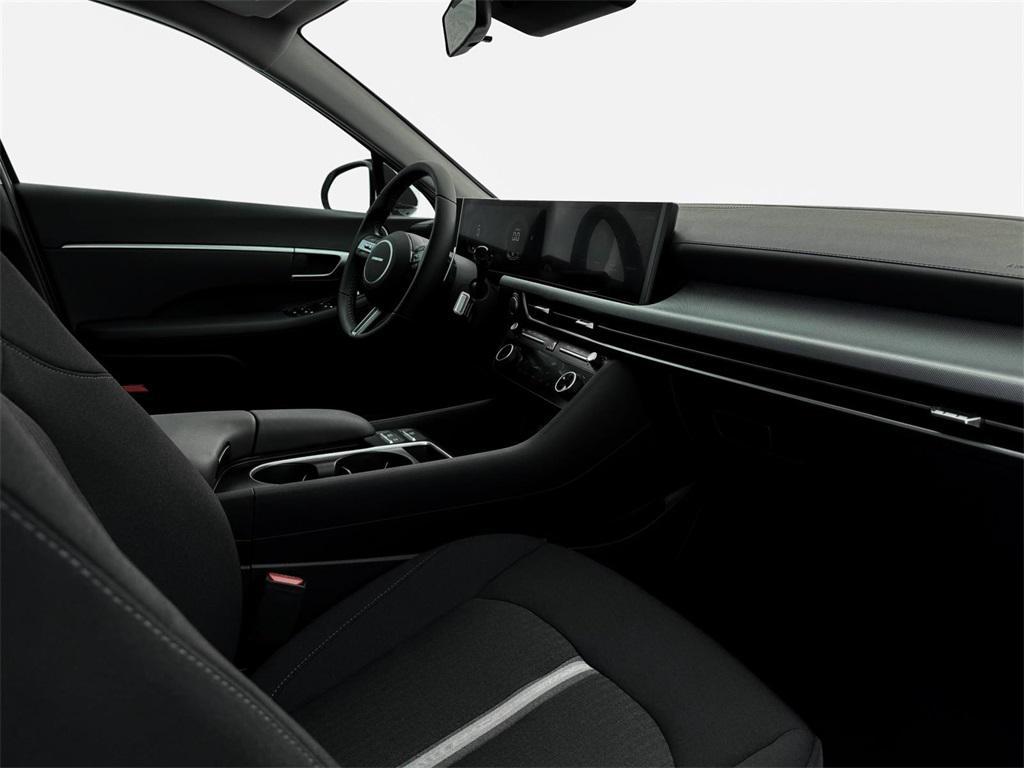 new 2025 Hyundai Sonata Hybrid car, priced at $32,630