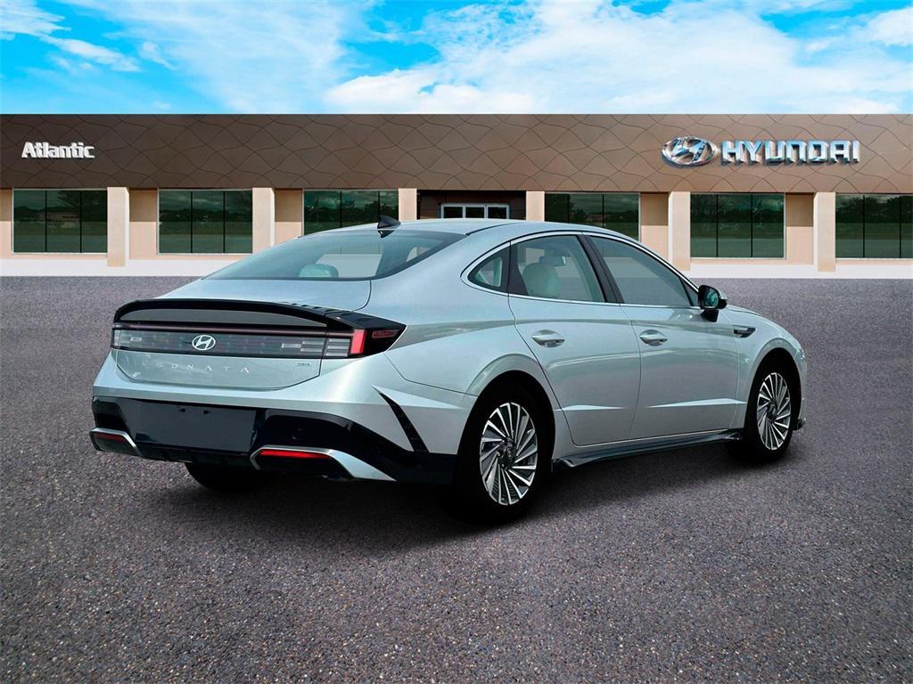 new 2025 Hyundai Sonata Hybrid car, priced at $32,630