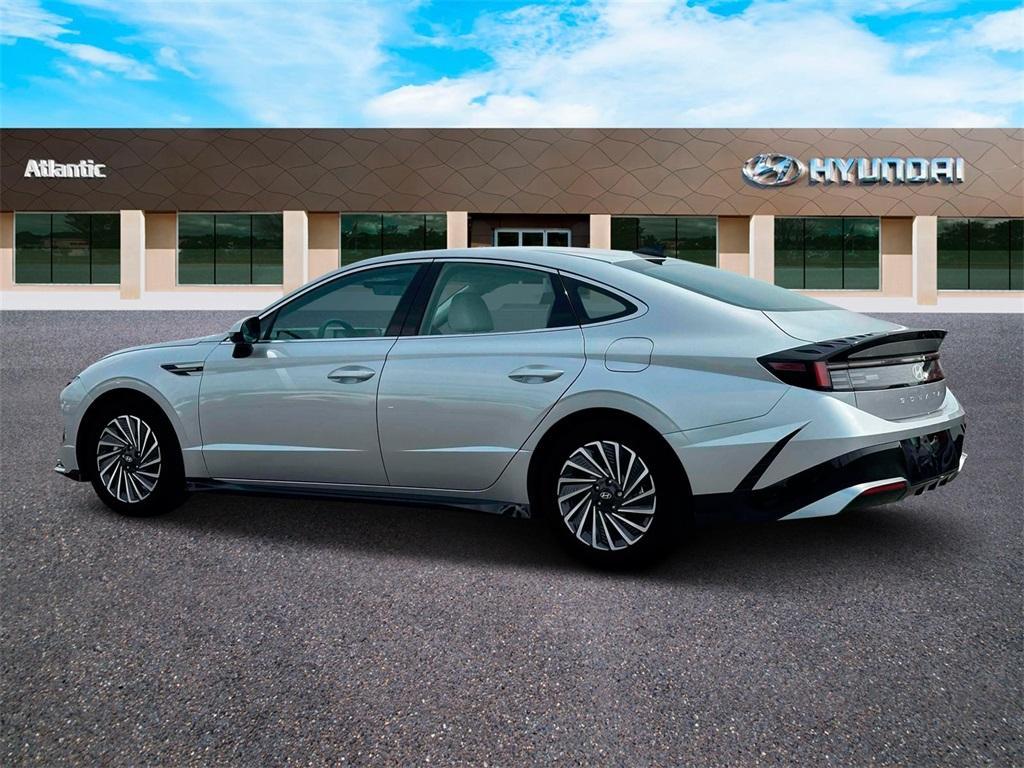 new 2025 Hyundai Sonata Hybrid car, priced at $32,630