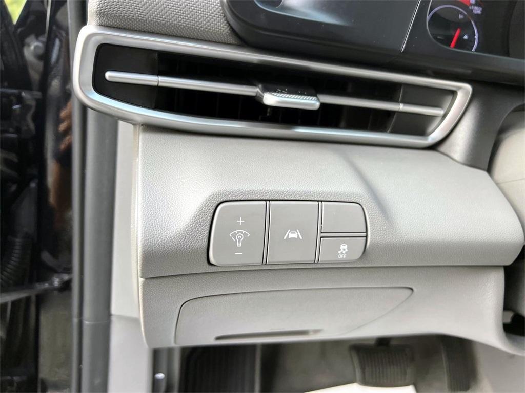 used 2023 Hyundai Elantra car, priced at $18,995