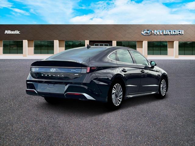 new 2025 Hyundai Sonata Hybrid car, priced at $39,155