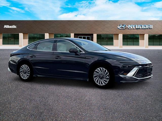 new 2025 Hyundai Sonata Hybrid car, priced at $39,155